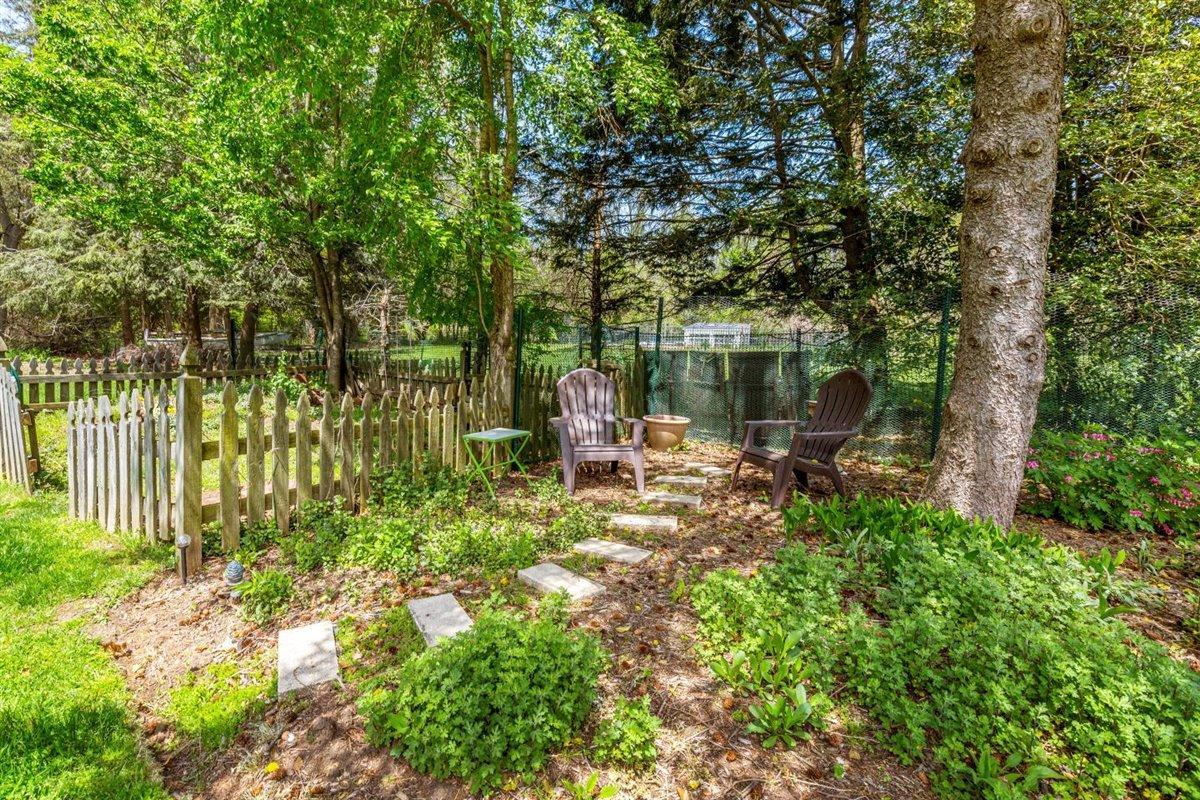46 Hope Road Tinton Falls, NJ 07724 - Photo 45 of 48 44-46HopeRd_044