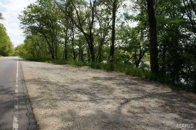 $30,000 | 7856 State Highway, Mozier, IL 62070