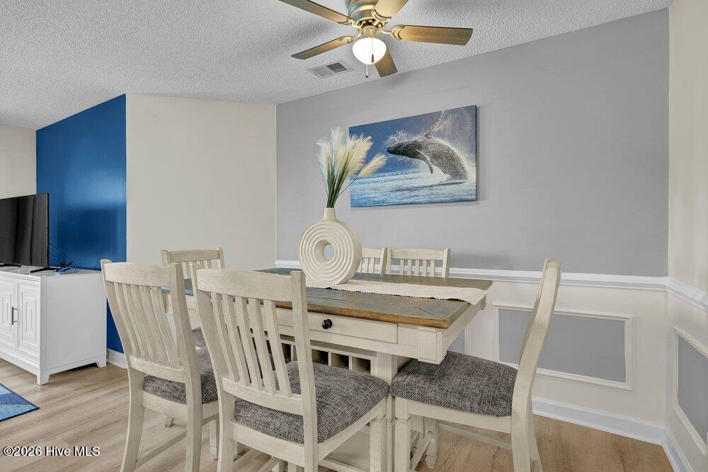 790 New River Inlet Road, Unit 307B North Topsail Beach, NC 28460 - Photo 4 of 45 Dining