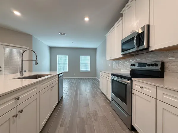 $2,795 | 2258 Northwest 89 Drive, Gainesville, FL 32606