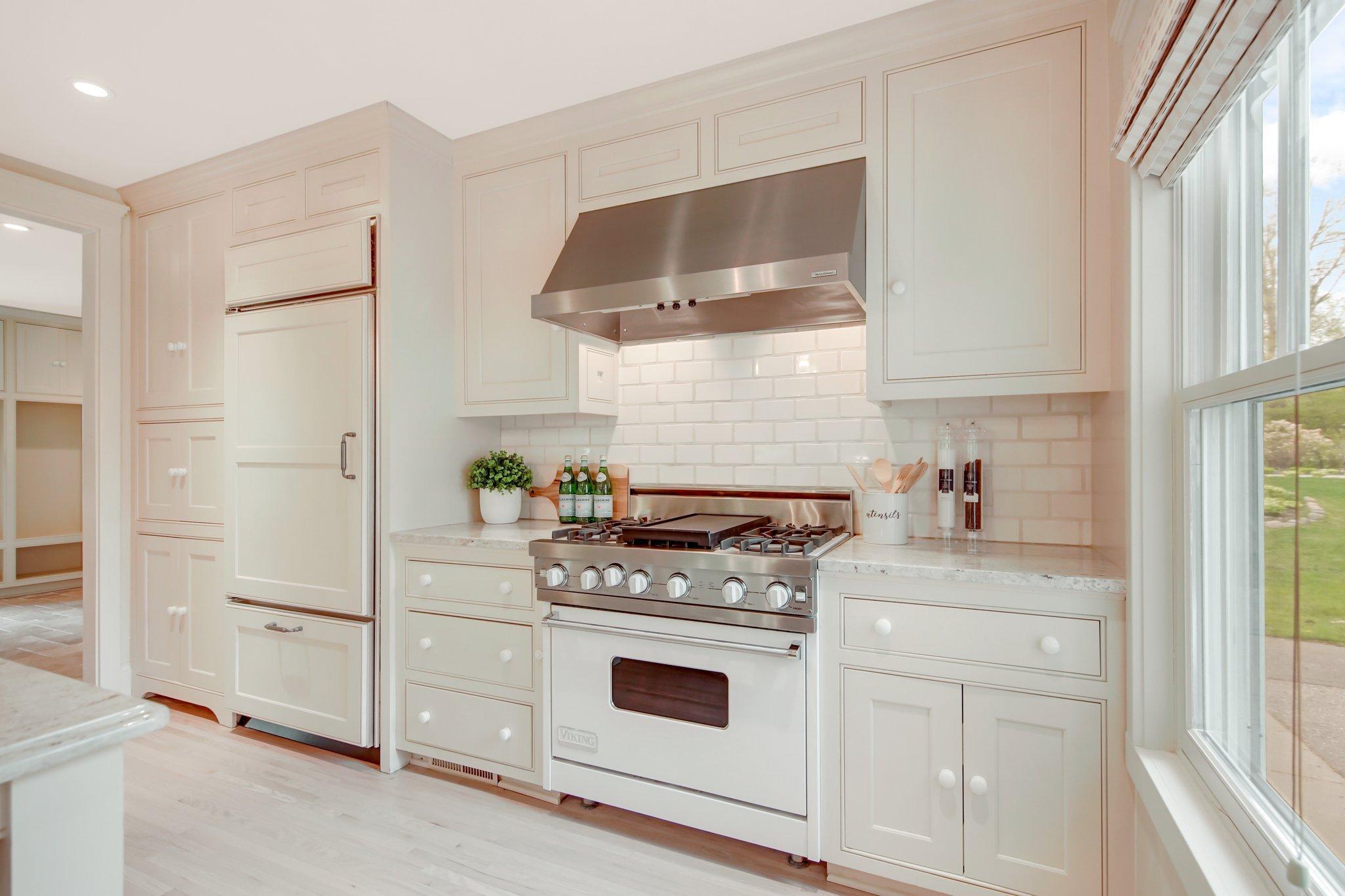 20540 Carson Road Deephaven, MN 55331 - Photo 11 of 66