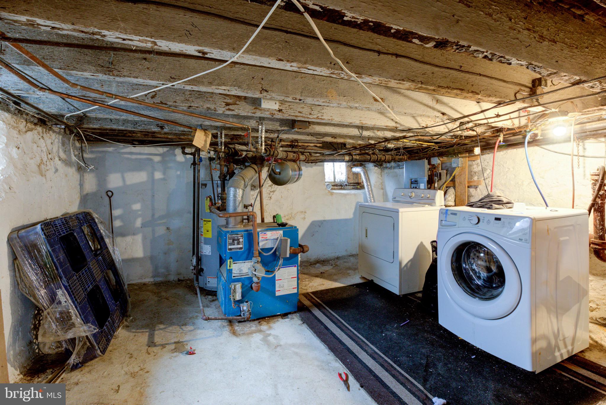 15 7th Street Brookhaven, PA 19015 - Photo 28 of 33 a utility room with dryer and washer