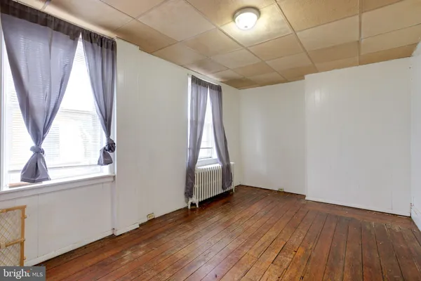 $189,900 | 15 7th Street, Brookhaven, PA 19015