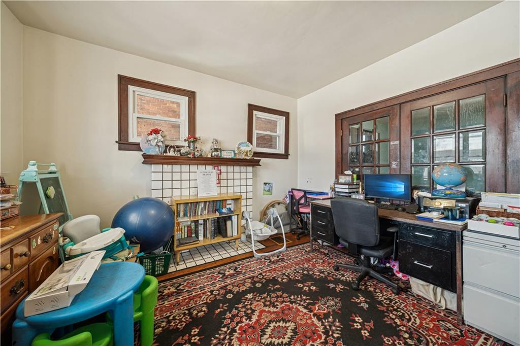 421 Freeport Road Creighton, PA 15030 - Photo 22 of 25 a workspace with furniture and window