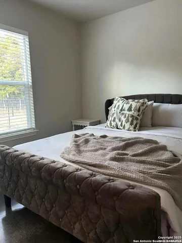 $1,850 | 247 Remington Road, Spring Branch, TX 78070