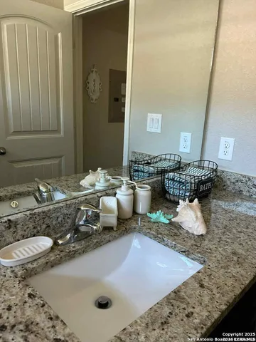 $1,850 | 247 Remington Road, Spring Branch, TX 78070