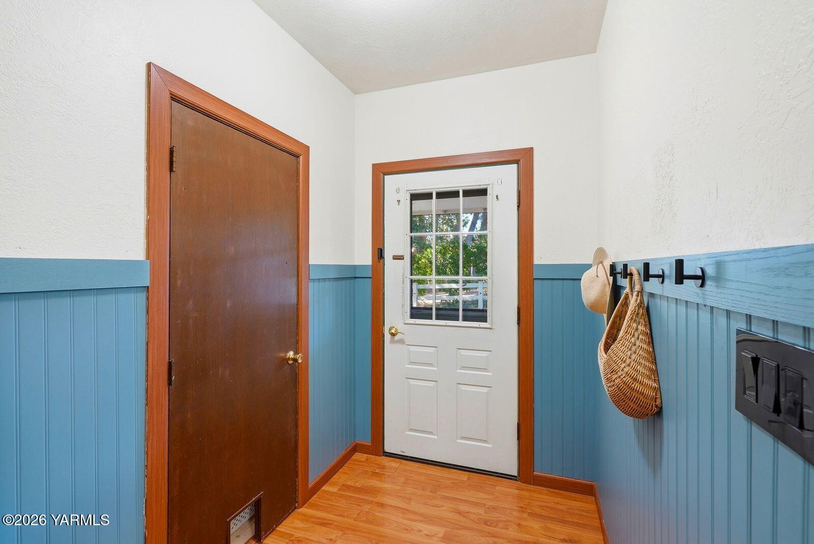 Entrance/door to laundry room