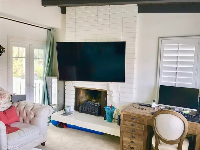 $7,700 | 334 11th Street, Manhattan Beach, CA 90266