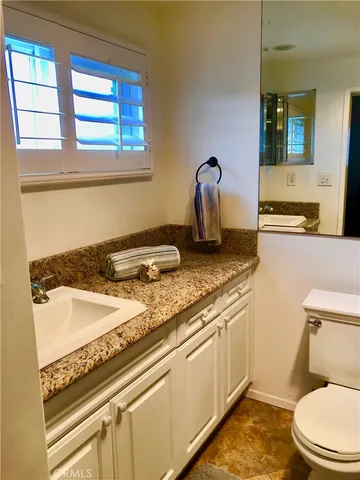 $7,700 | 334 11th Street, Manhattan Beach, CA 90266