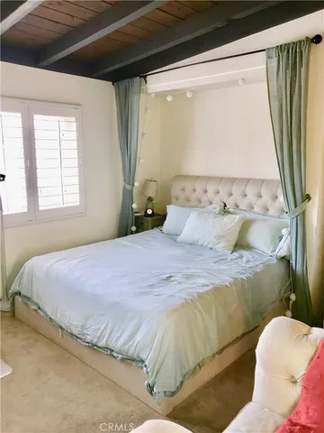 $7,700 | 334 11th Street, Manhattan Beach, CA 90266