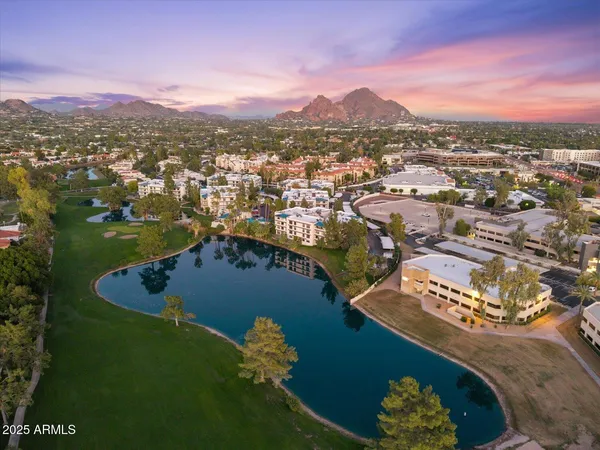 $4,000 | 5122 North 31st Way, Unit 221, Phoenix, AZ 85016