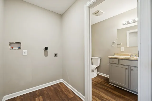 $1,450 | 801 Poplar Avenue, Unit B, Springfield, TN 37172