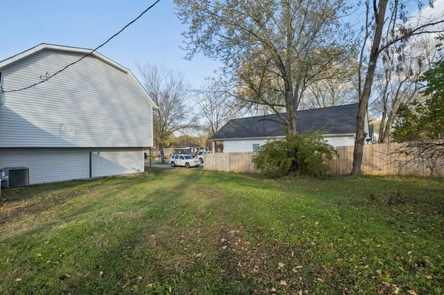 $1,450 | 801 Poplar Avenue, Unit B, Springfield, TN 37172