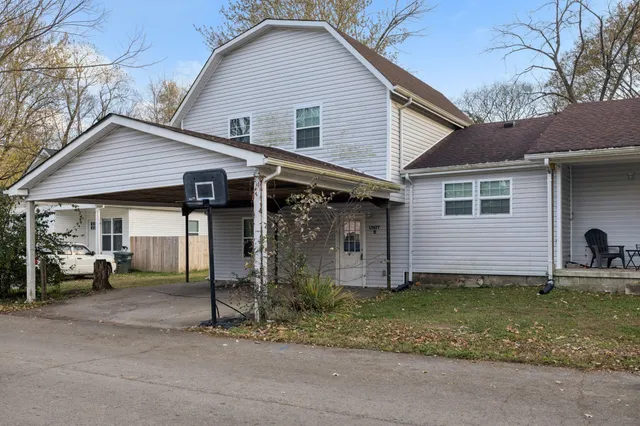 $1,450 | 801 Poplar Avenue, Unit B, Springfield, TN 37172