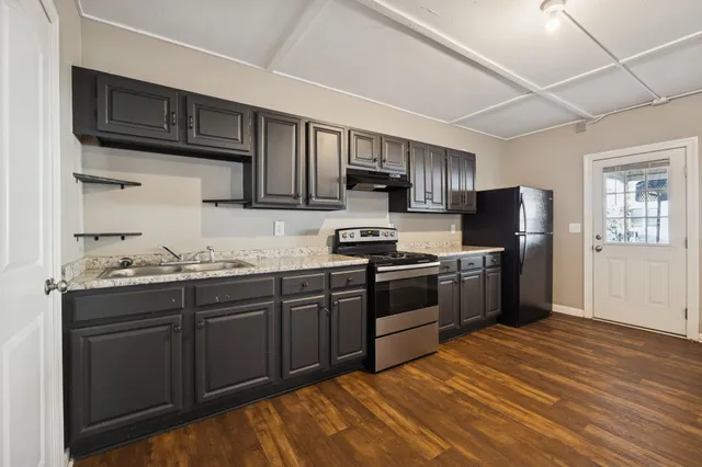 $1,450 | 801 Poplar Avenue, Unit B, Springfield, TN 37172