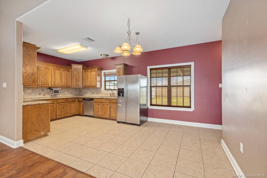 2111 Division Road Sulphur, LA 70663 - Photo 5 of 15 Gallery Image 5