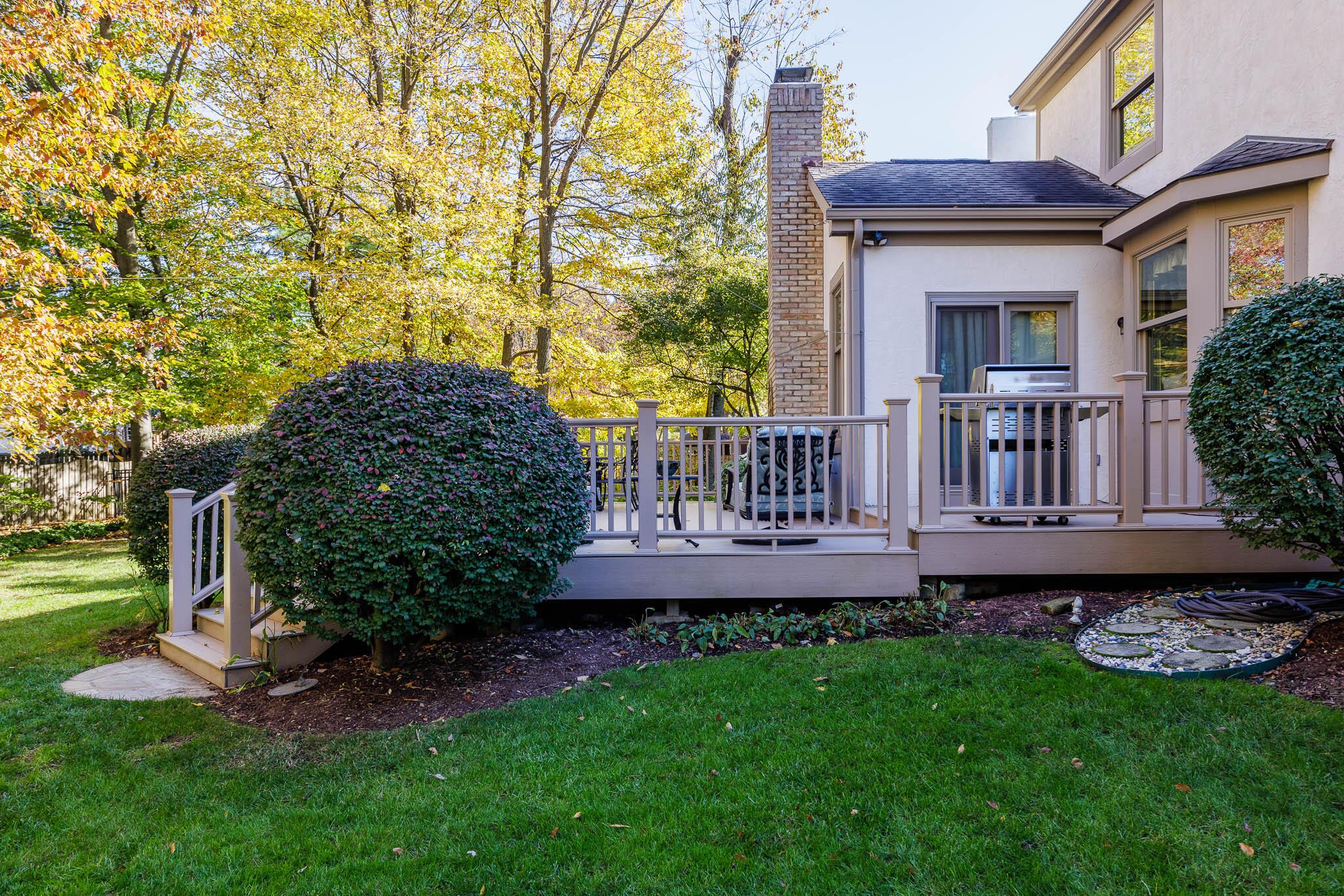 901 Riva Ridge Boulevard Columbus, OH 43230 - Photo 47 of 48 Back Yard