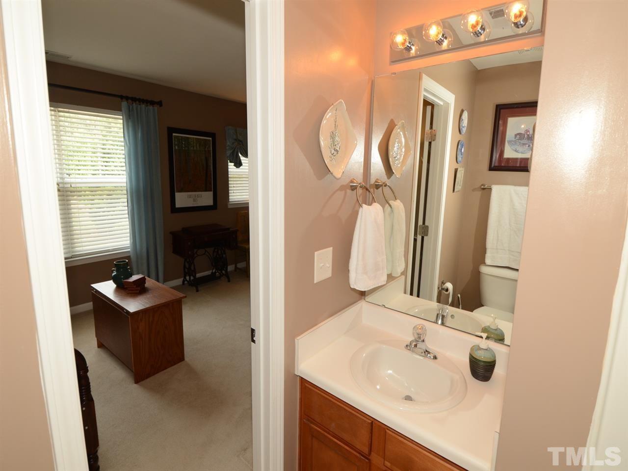 4606 Peyton Hall Way Raleigh, NC 27604 - Photo 22 of 25 Gallery Image 22