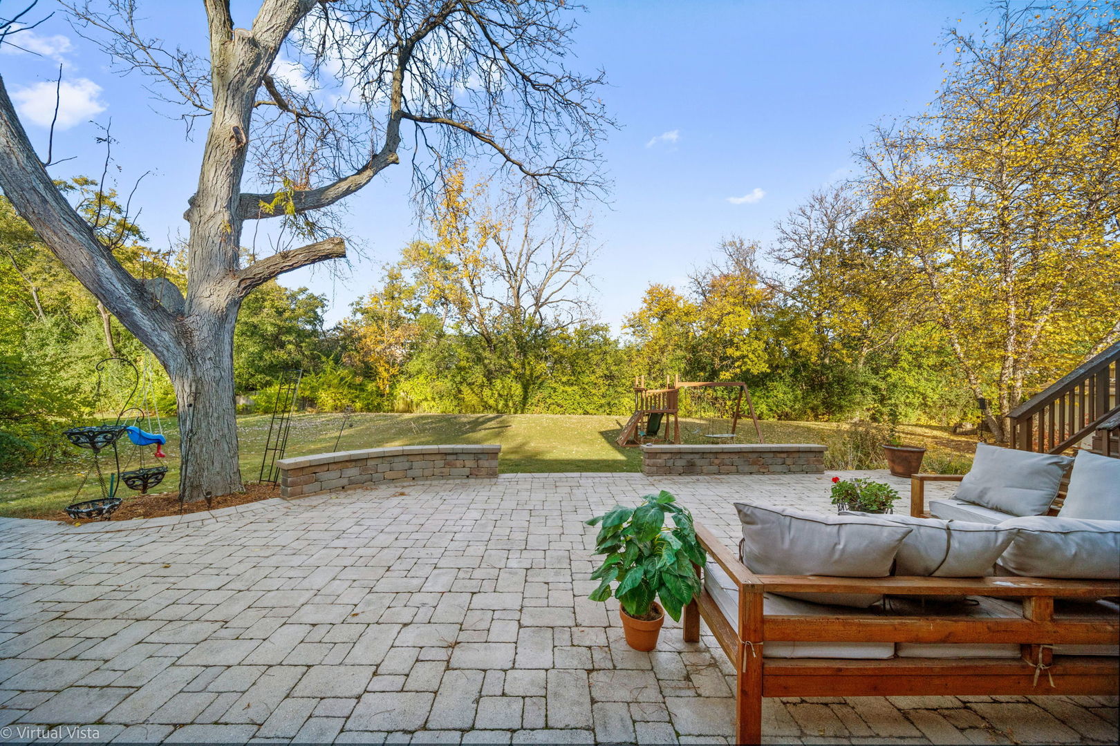 2124 Midhurst Road Downers Grove, IL 60516 - Photo 26 of 37 Gallery Image 26