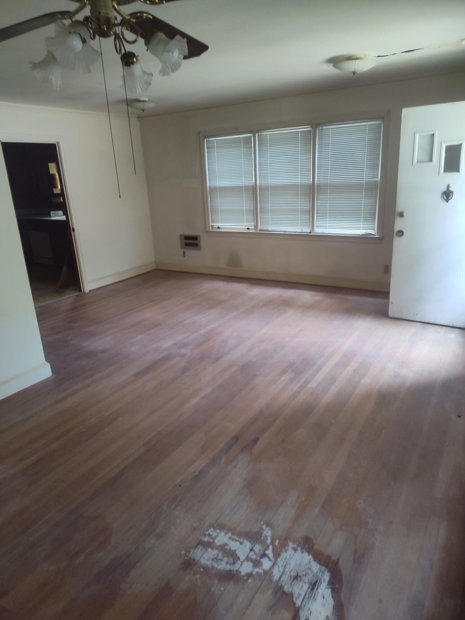37 Reed Street Sumter, SC 29150 - Photo 3 of 9 8486865286799606504
