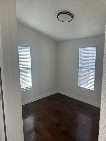 $1,395 | 3019 East 12th Street, Austin, TX 78702