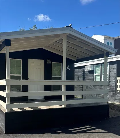 $1,395 | 3019 East 12th Street, Austin, TX 78702