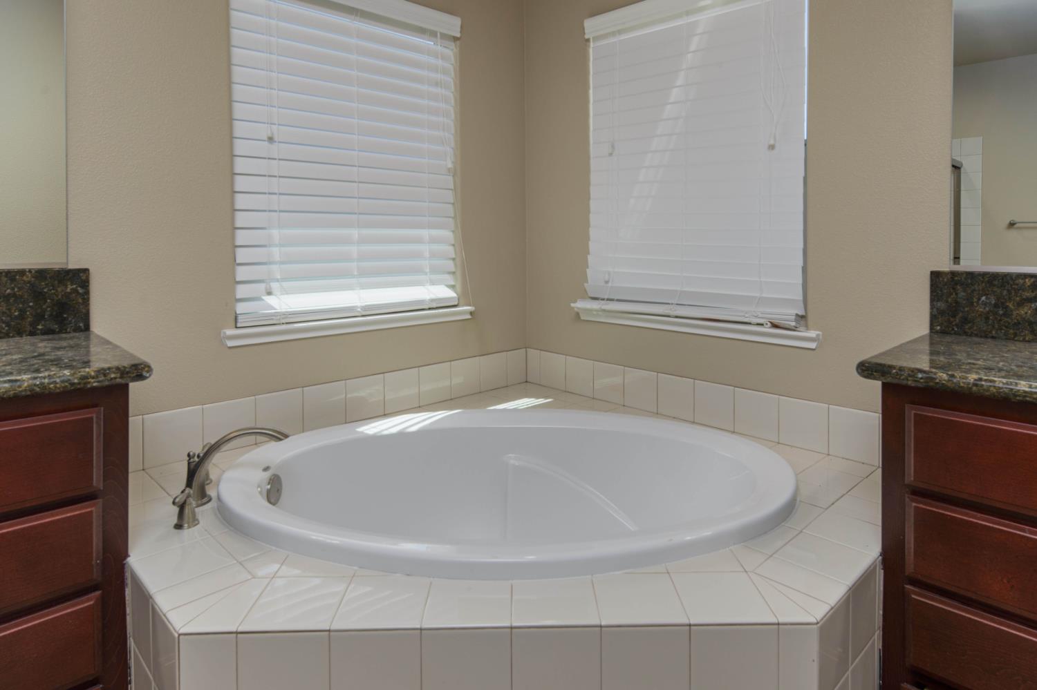 5004 Lake View Road Valley Springs, CA 95252 - Photo 28 of 69 Gallery Image 28