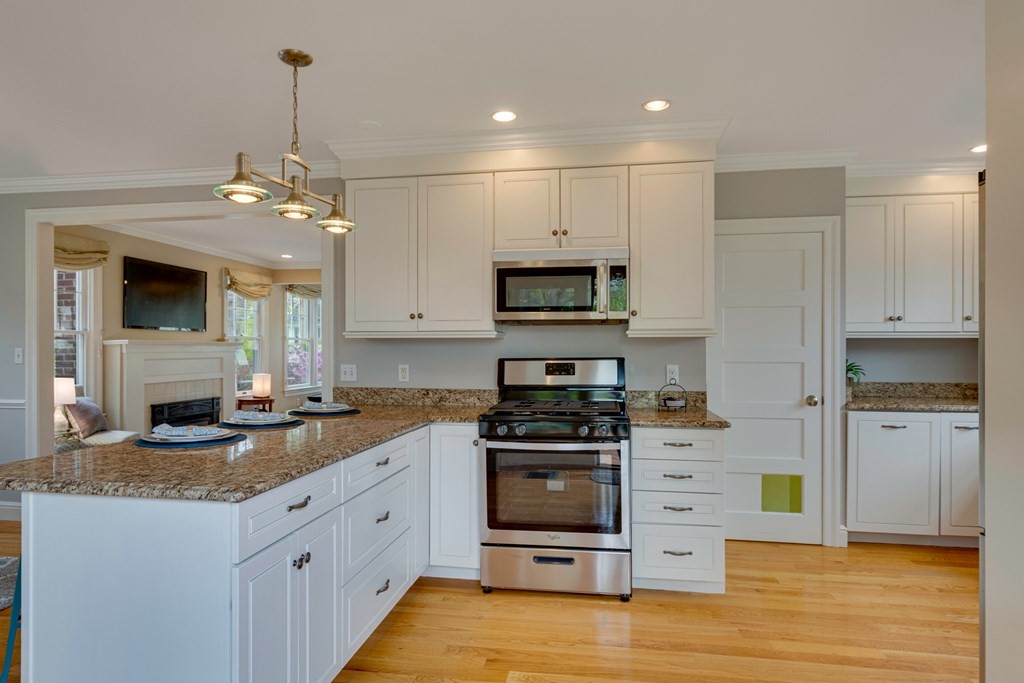 12 Allen Road Winchester, MA 01890 - Photo 16 of 36