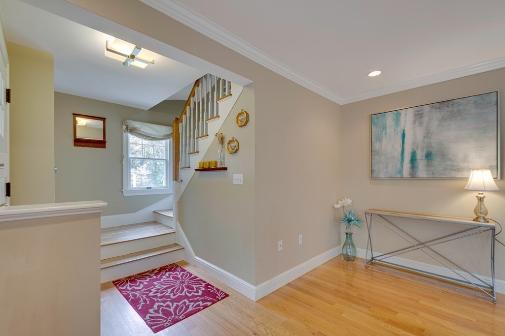 12 Allen Road Winchester, MA 01890 - Photo 5 of 36