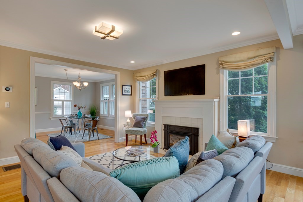 12 Allen Road Winchester, MA 01890 - Photo 7 of 36