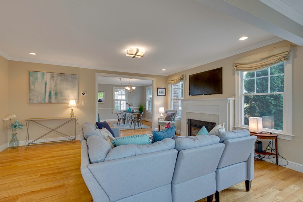 12 Allen Road Winchester, MA 01890 - Photo 8 of 36