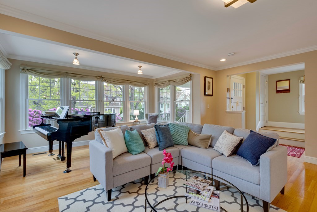 12 Allen Road Winchester, MA 01890 - Photo 9 of 36