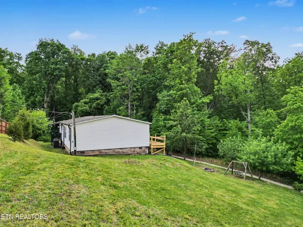 $285,000 | 222 Moosetrail Lane, Powell, TN 37849