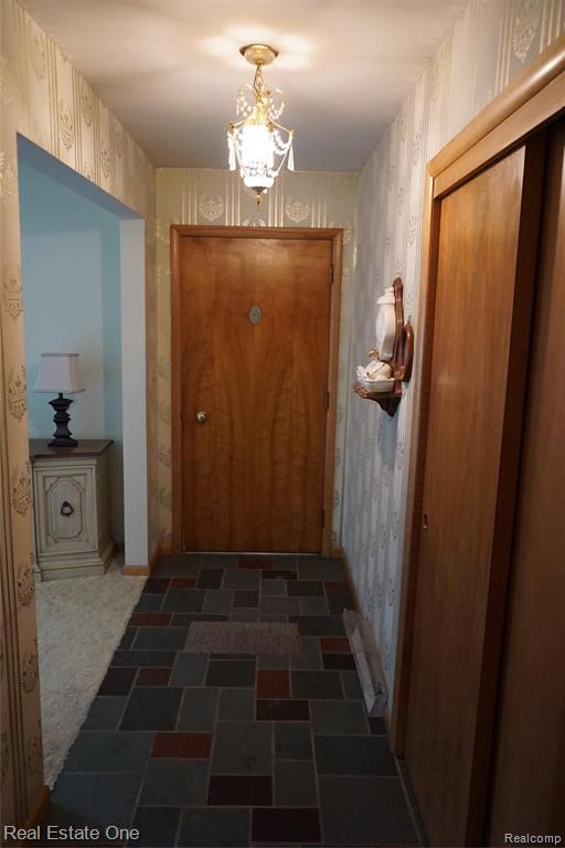 200 Windsor Road Rochester Hills, MI 48307 - Photo 8 of 25