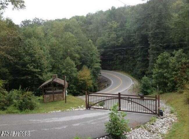 12 Green Ridge Trail Harriman, TN 37748 - Photo 3 of 4 20241217155324730271000000-o