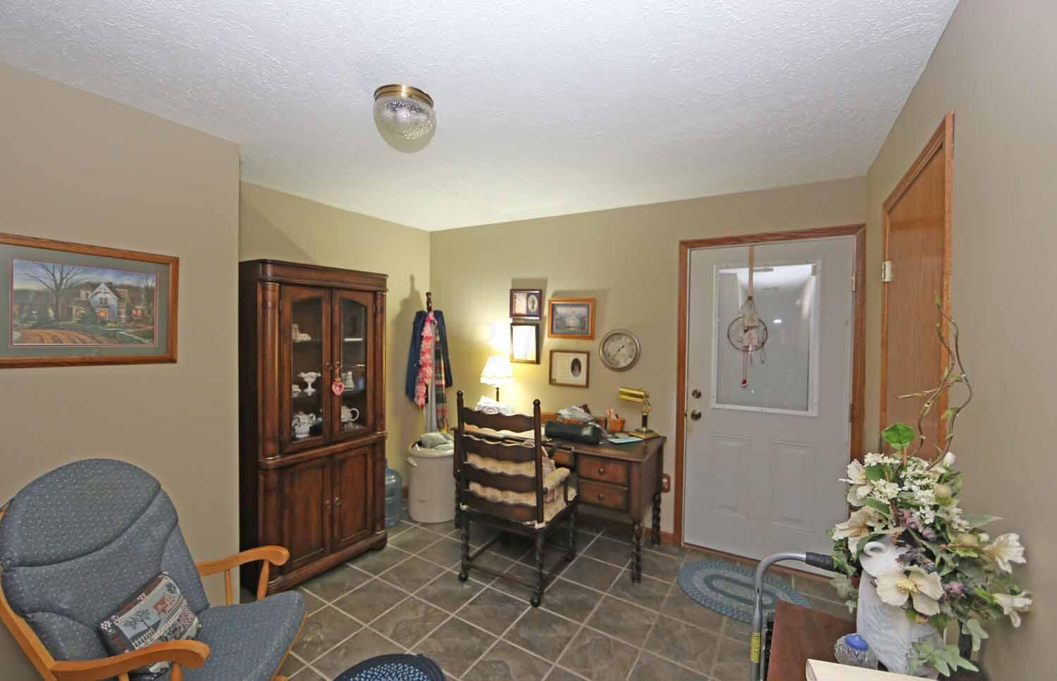 14608 Wooster Road Mount Vernon, OH 43050 - Photo 22 of 29 IMG_2334