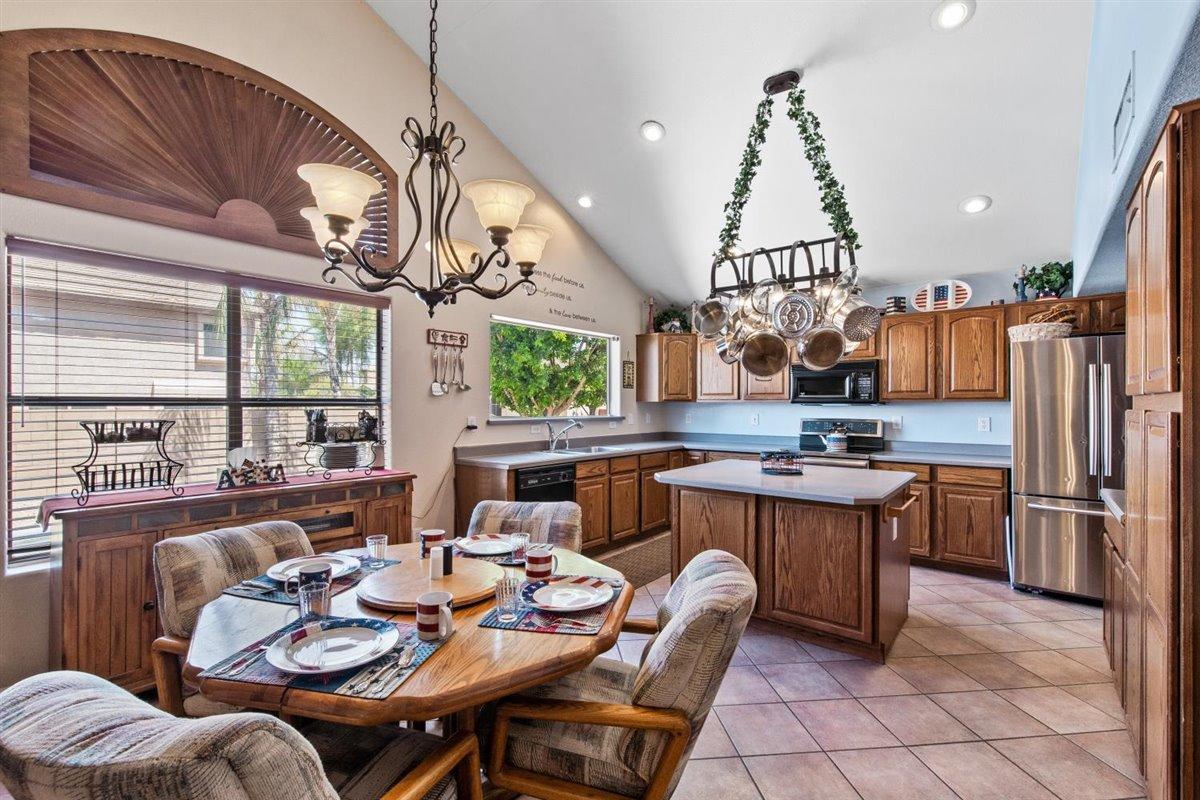 1394 East Toledo Street Gilbert, AZ 85295 - Photo 6 of 28 06-06