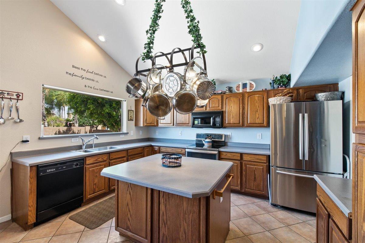 1394 East Toledo Street Gilbert, AZ 85295 - Photo 7 of 28 07-07