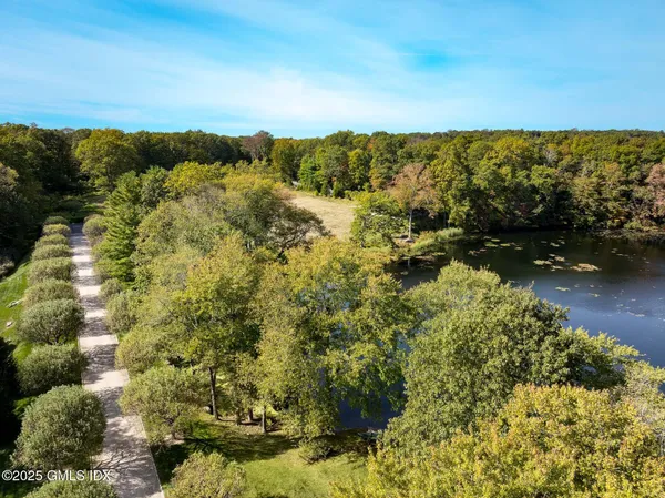 $8,495,000 | 65 John Street, Greenwich, CT 06831