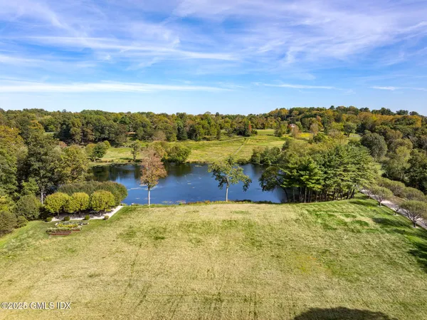 $8,495,000 | 65 John Street, Greenwich, CT 06831