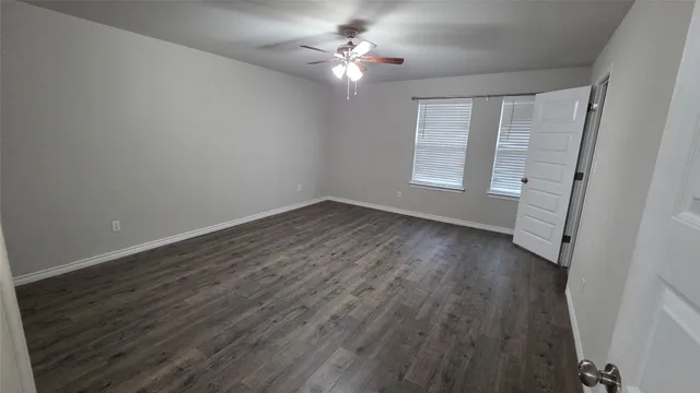 $2,300 | 232 Syrah Court, Leander, TX 78641