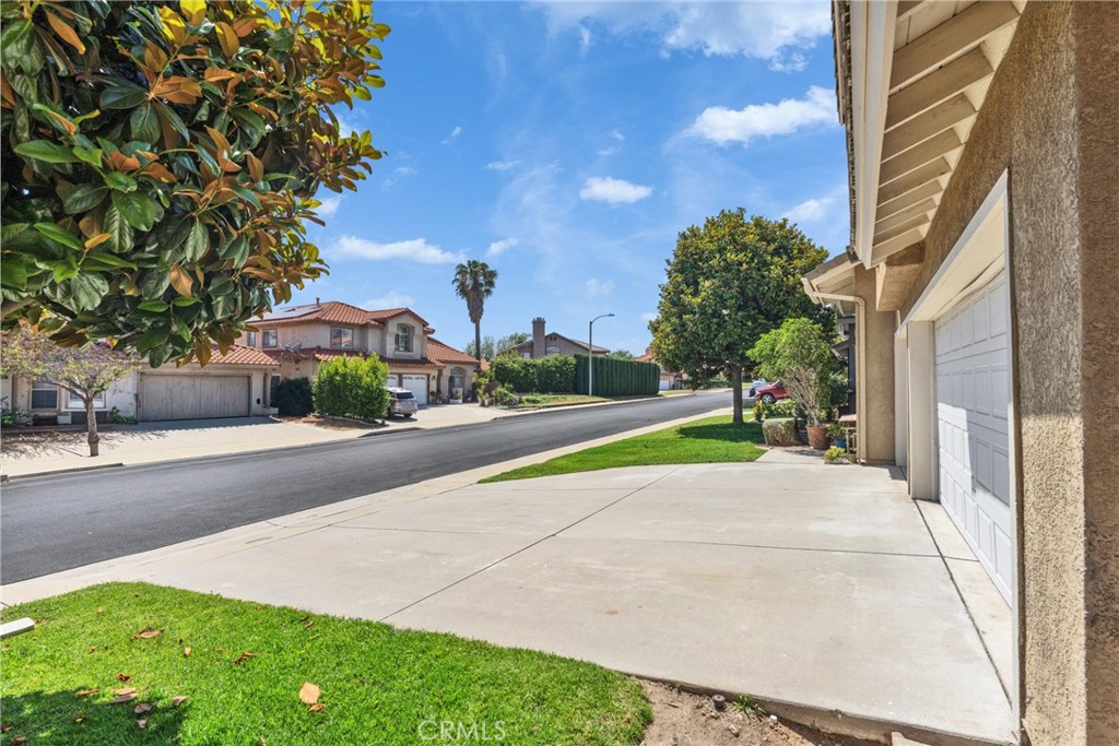 14262 Rideout Court Fontana, CA 92336 - Photo 42 of 61