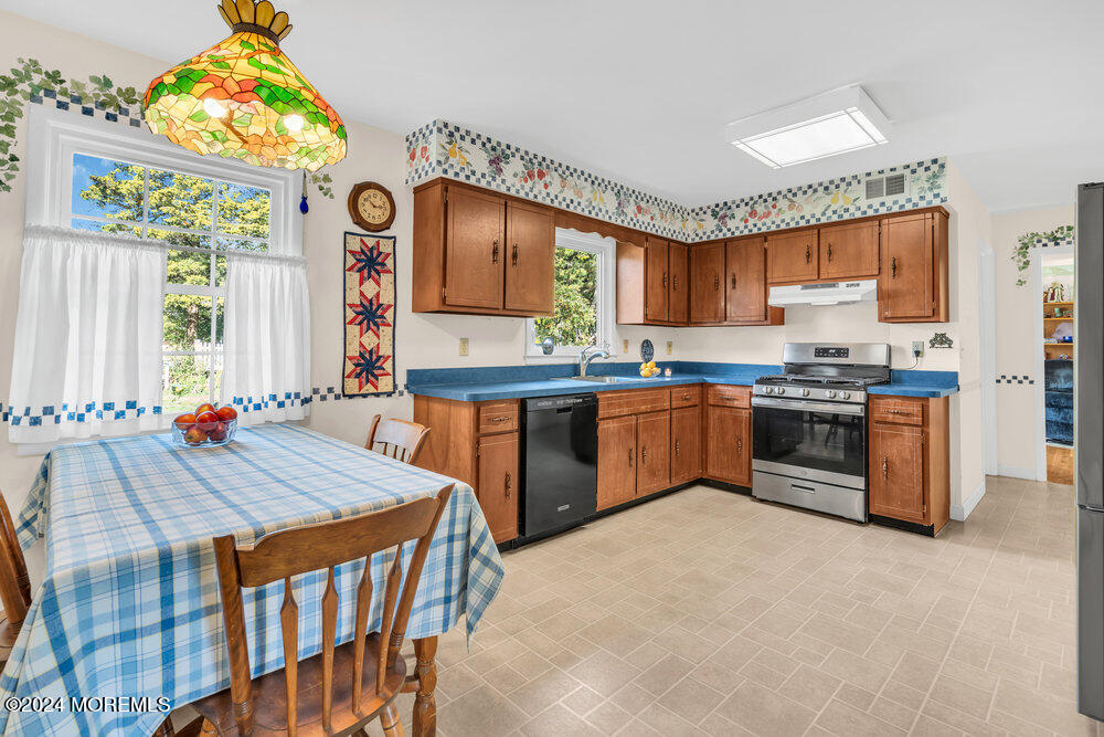 74 Mapletree Road Toms River, NJ 08753 - Photo 20 of 47 016_dsc05415_513