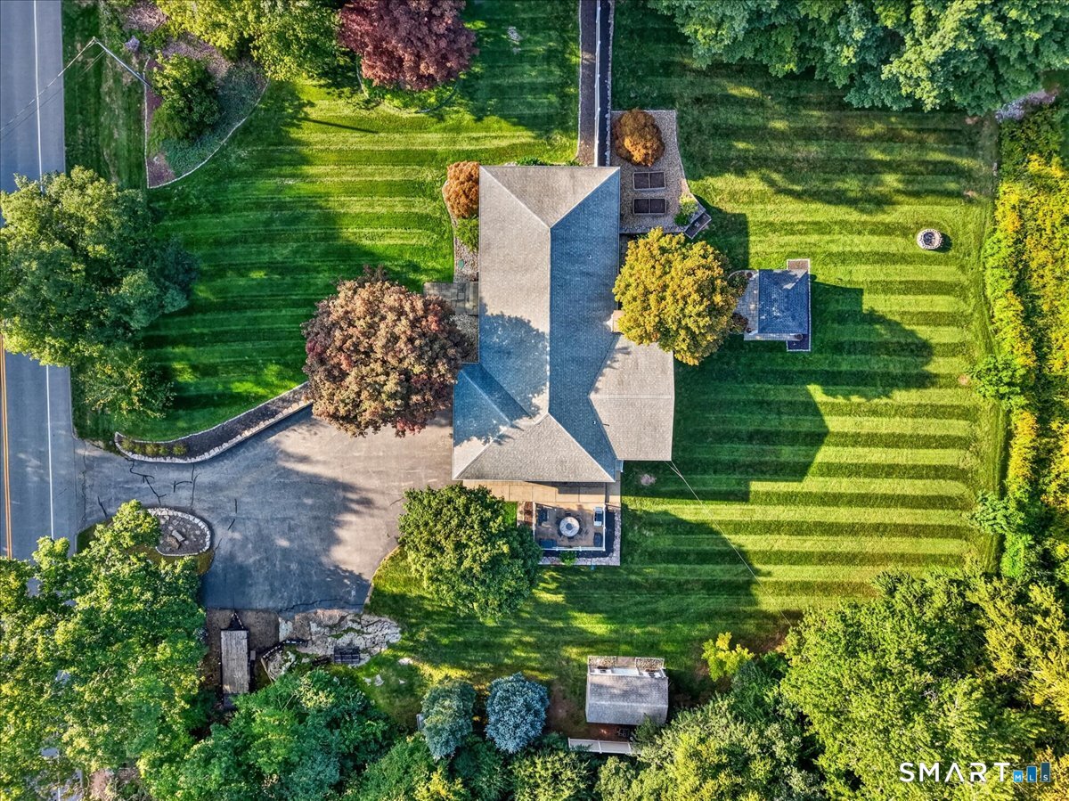 611 Deep River Road Colchester, CT 06415 - Photo 5 of 33 Gallery Image 5