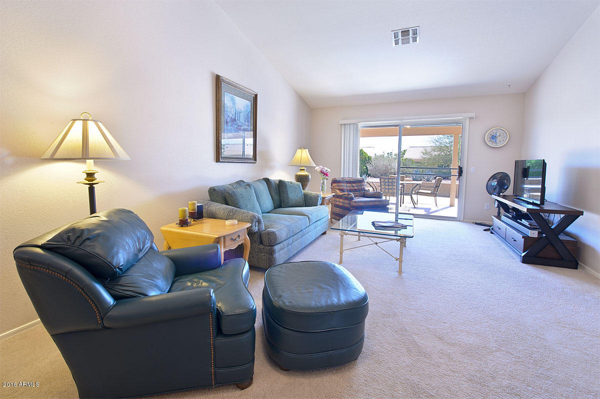 15731 Piccadilly Road Goodyear, AZ 85395 - Photo 5 of 13 Family Room