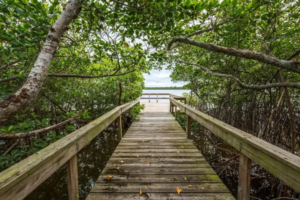 $231,000 | 6166 Southeast Riverboat Drive, Unit 926, Stuart, FL 34997