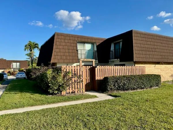 $231,000 | 6166 Southeast Riverboat Drive, Unit 926, Stuart, FL 34997