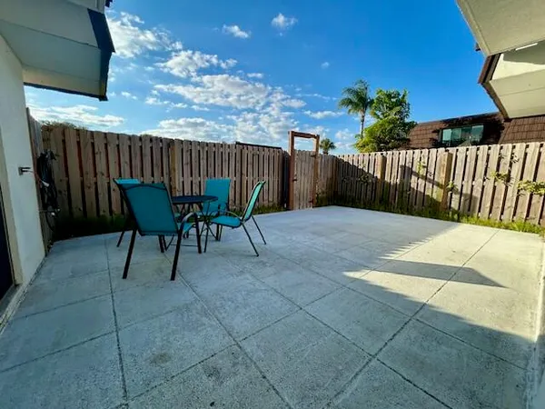 $231,000 | 6166 Southeast Riverboat Drive, Unit 926, Stuart, FL 34997