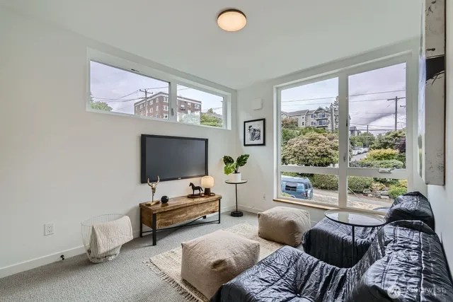 $1,379,990 | 511 Howe Street, Unit A, Seattle, WA 98109