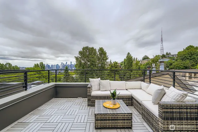 $1,379,990 | 511 Howe Street, Unit A, Seattle, WA 98109